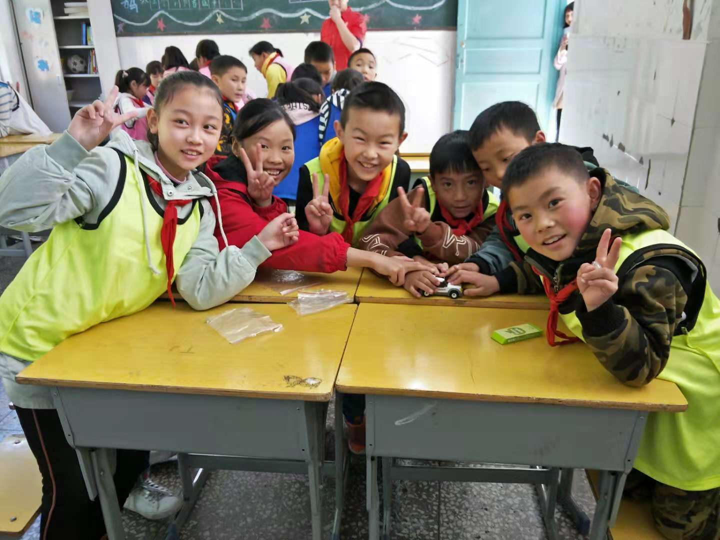 爱行千里   公益不缺席